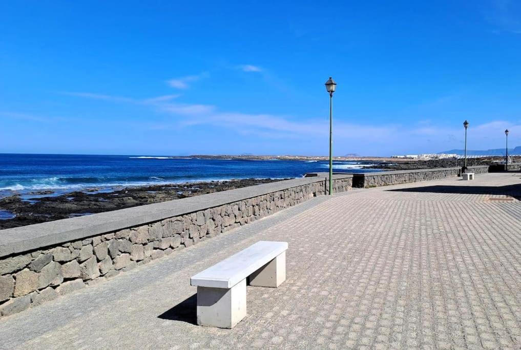 Vv Salitre Apartment La Santa Luaran gambar